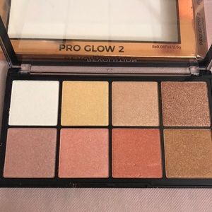 Revolution pro glow 2